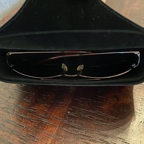 Authentic Ray-Ban Aviator Style Sunglasses - Picture 8 of 9